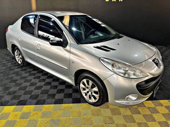 PEUGEOT 207 1.4 XR PASSION 8V FLEX 4P MANUAL